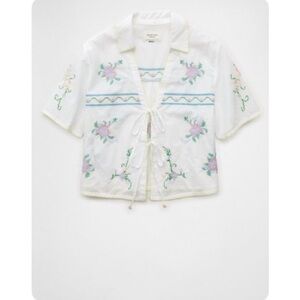 AE White Floral Embroidered Blouse